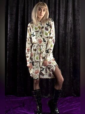 Pretty Snake - Graphic Animal & Botanical Print Shirt in White